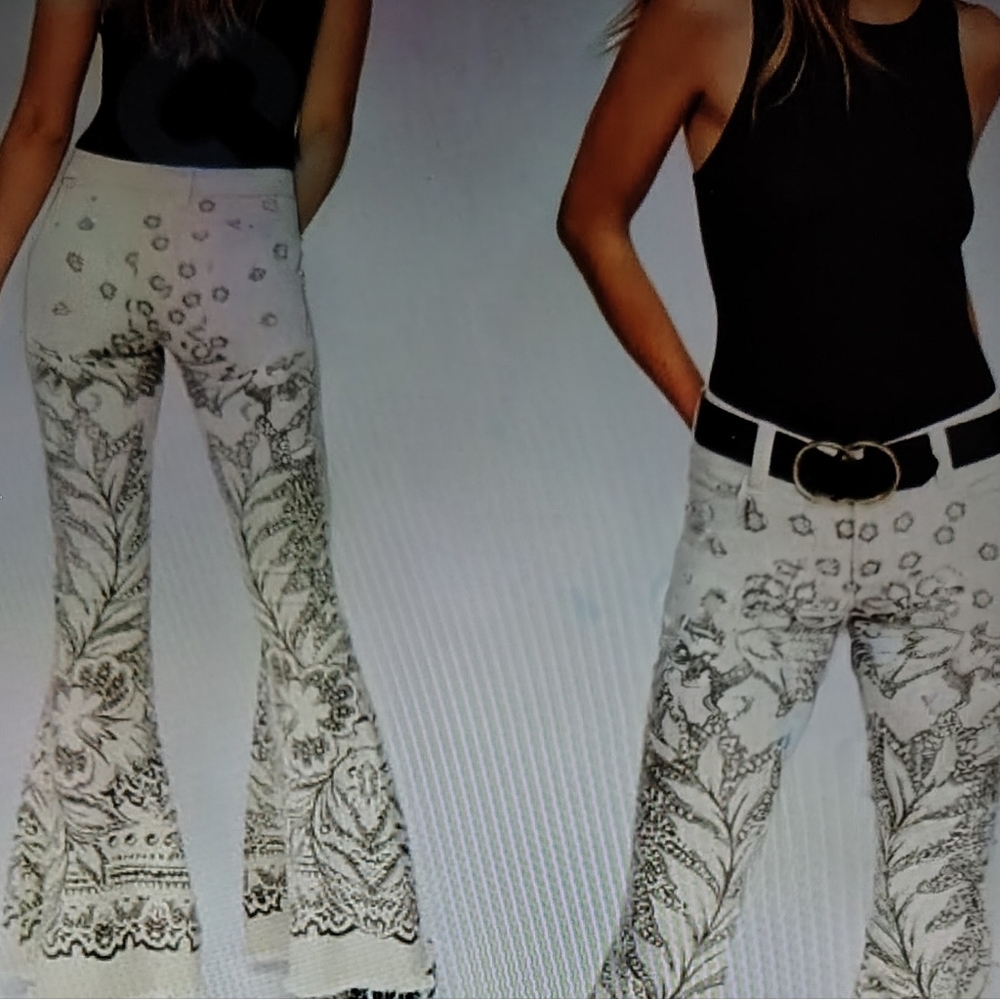 NWT Free People Printed Ecru Denim Super Flare Bell-Bottom Jeans Women's Sz 26. - Picture 3 of 10